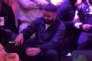 同样的悲剧一轮见证两次！名场面：19年Drake看到克莱总决赛受伤~
